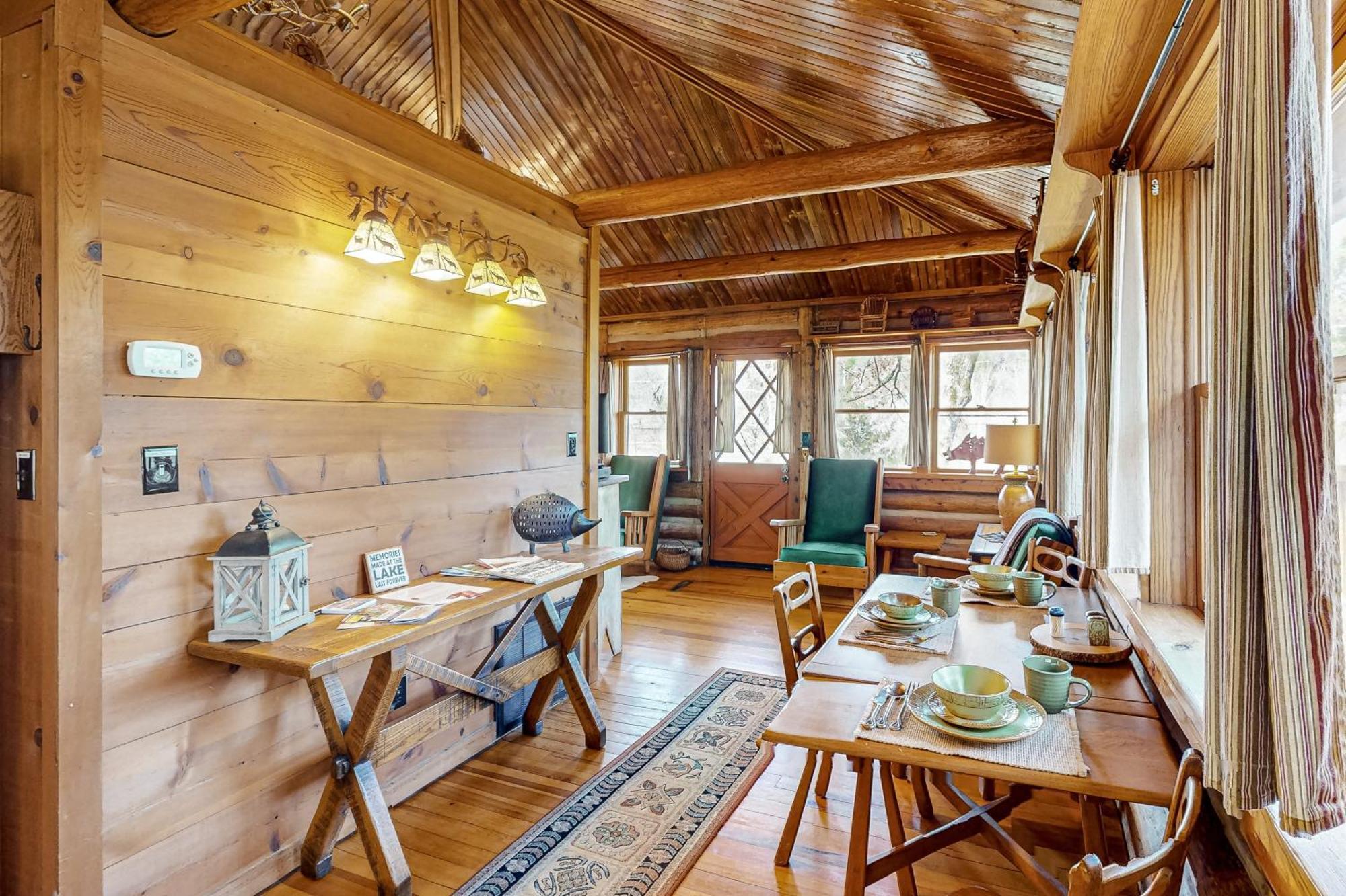 Lake Lucerne - Treehouse Cabin #01 Юрика Спрингс Экстерьер фото
